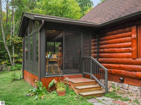 Tiny photo for 9098 Sunset Trail, NE, Mancelona, MI 49659 (MLS # 1947468)