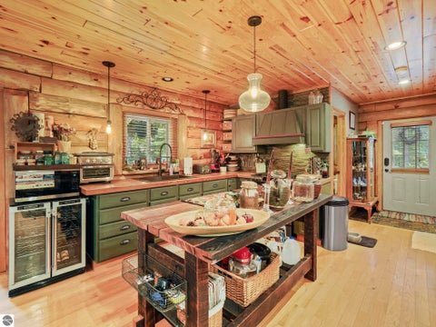 Tiny photo for 9098 Sunset Trail, NE, Mancelona, MI 49659 (MLS # 1947468)