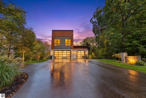 Photo of 7665 Cameo Lane, Clarkston, MI 48348 (MLS # 1951604)