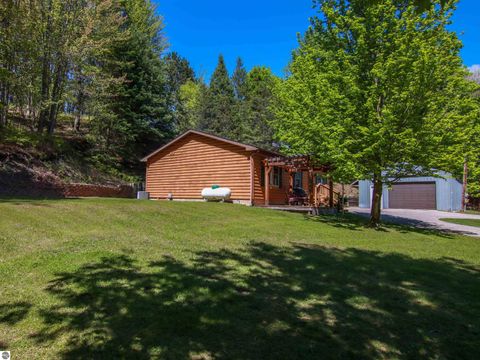 Tiny photo for 8086 Narrow Gauge Road, Beulah, MI 49617 (MLS # 1943153)