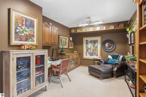 Tiny photo for 2135 Hammond Place W Pl, Traverse City, MI 49686 (MLS # 1943170)