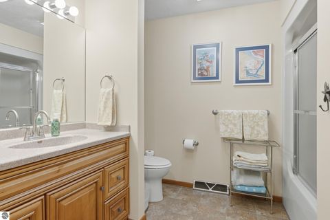 Tiny photo for 2135 Hammond Place W Pl, Traverse City, MI 49686 (MLS # 1943170)