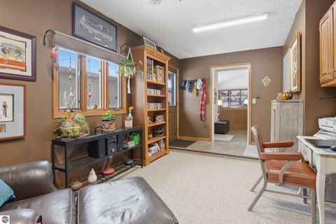 Tiny photo for 2135 Hammond Place W Pl, Traverse City, MI 49686 (MLS # 1943170)