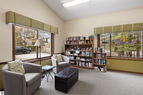 Tiny photo for 2135 Hammond Place W Pl, Traverse City, MI 49686 (MLS # 1943170)