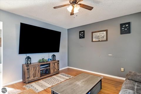 Tiny photo for 316 E Main, Hale, MI 48739 (MLS # 1942341)