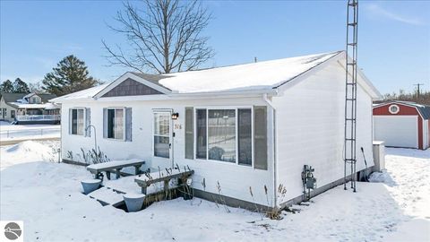 Tiny photo for 316 E Main, Hale, MI 48739 (MLS # 1942341)