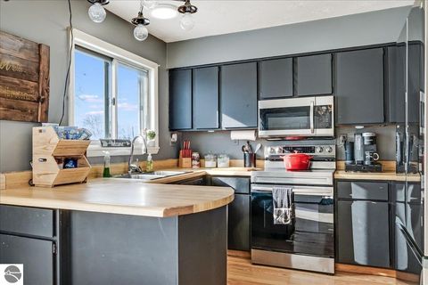 Tiny photo for 316 E Main, Hale, MI 48739 (MLS # 1942341)