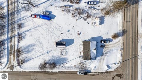 Tiny photo for 316 E Main, Hale, MI 48739 (MLS # 1942341)