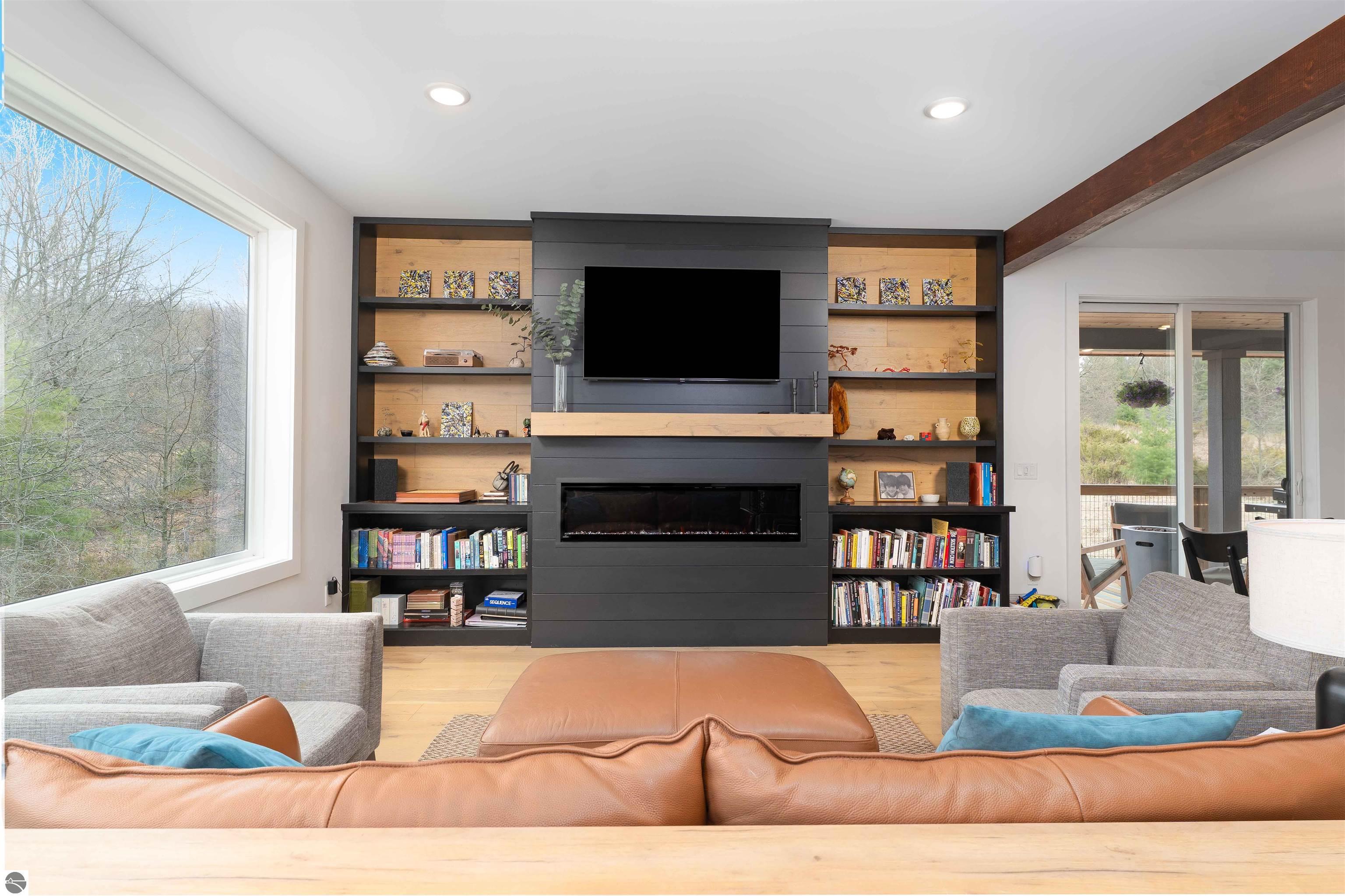 2810 Holiday Village Court - Photo 3