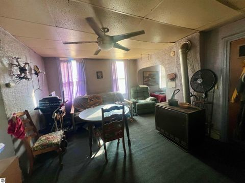 Tiny photo for 704 Salzburg Avenue, Bay City, MI 48706 (MLS # 1942950)