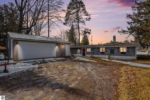 Tiny photo for 152 Hilda Drive, Farwell, MI 48622 (MLS # 1942659)