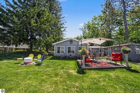 Tiny photo for 152 Hilda Drive, Farwell, MI 48622 (MLS # 1942659)
