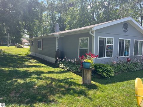 Tiny photo for 152 Hilda Drive, Farwell, MI 48622 (MLS # 1942659)
