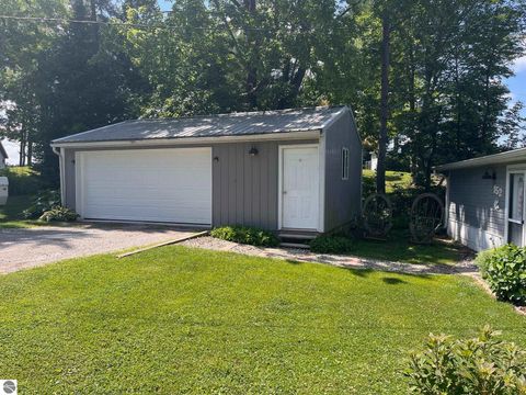 Tiny photo for 152 Hilda Drive, Farwell, MI 48622 (MLS # 1942659)
