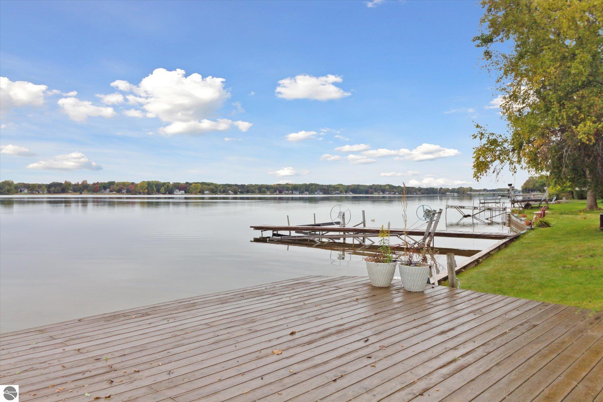 Photo 1 of 7 — 1130 Clubhouse Drive, Lake Isabella, MI 48893