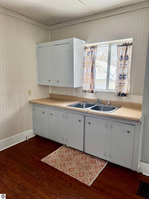 Tiny photo for 616 Bridge Avenue, Alma, MI 48801 (MLS # 1942178)