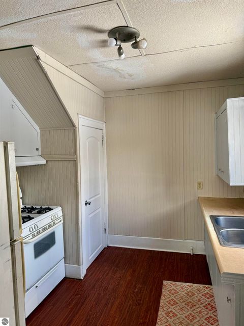 Tiny photo for 616 Bridge Avenue, Alma, MI 48801 (MLS # 1942178)