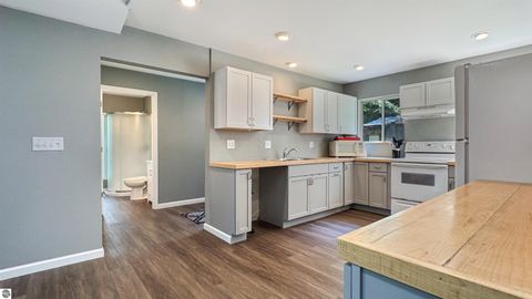 Tiny photo for 180 E Sanborn Road, Lake City, MI 49651 (MLS # 1943764)
