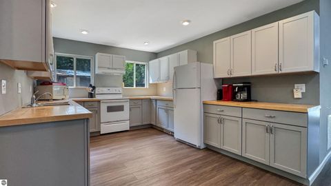 Tiny photo for 180 E Sanborn Road, Lake City, MI 49651 (MLS # 1943764)