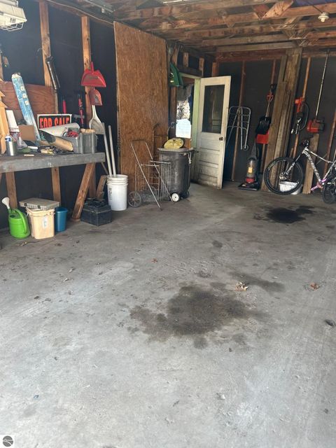 Tiny photo for 708 S Henry Street, Mt Pleasant, MI 48858 (MLS # 1943233)