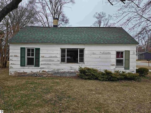 Tiny photo for 708 S Henry Street, Mt Pleasant, MI 48858 (MLS # 1943233)