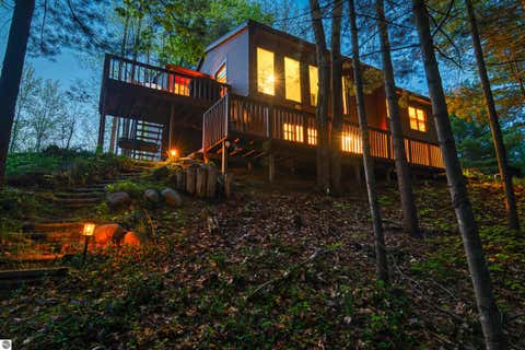 Photo of 4418 Hampshire Drive, Williamsburg, MI 49690 (MLS # 1945766)