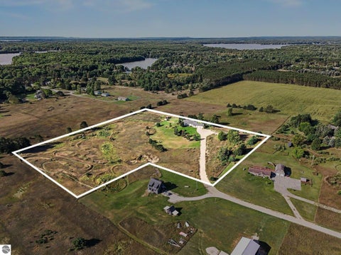 Tiny photo for 1600 Secor Farm Trail, Traverse City, MI 49684 (MLS # 1950778)