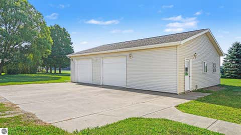 Tiny photo for 3895 W Broomfield Road, Mt Pleasant, MI 48858 (MLS # 1948052)