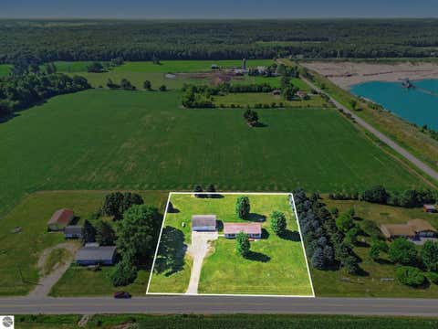 Tiny photo for 3895 W Broomfield Road, Mt Pleasant, MI 48858 (MLS # 1948052)