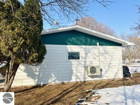 Tiny photo for 1307 S State Road, Ithaca, MI 48847 (MLS # 1942328)