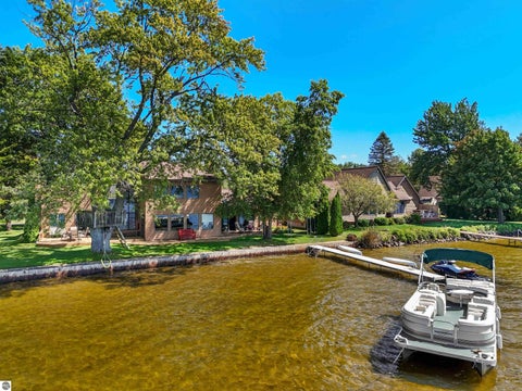 Tiny photo for 311 E Lake Mitchell Drive, Cadillac, MI 49601 (MLS # 1947371)
