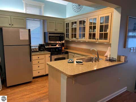 Tiny photo for 7 Pinnacle Place, Glen Arbor, MI 49636 (MLS # 1948867)