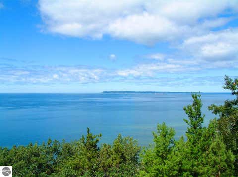 Photo of 7 Pinnacle Place, Glen Arbor, MI 49636 (MLS # 1948867)