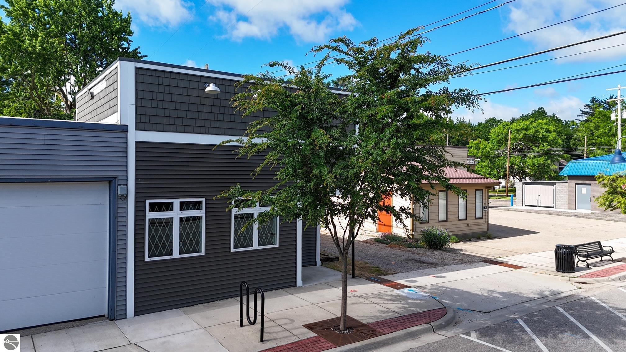 Photo 1 of 25 — 309 W Michigan, Mt Pleasant, MI 48858