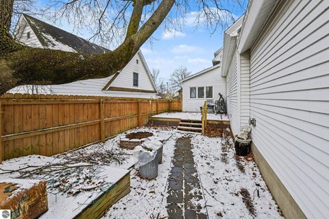 Tiny photo for 406 Stimson Street, Cadillac, MI 49601 (MLS # 1942989)