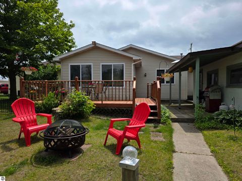Tiny photo for 808 W Lake Street, Tawas City, MI 48763 (MLS # 1947395)