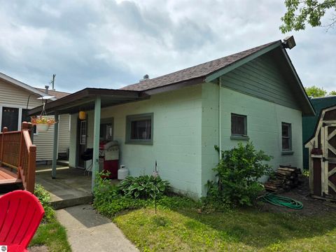 Tiny photo for 808 W Lake Street, Tawas City, MI 48763 (MLS # 1947395)