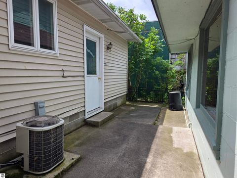 Tiny photo for 808 W Lake Street, Tawas City, MI 48763 (MLS # 1947395)