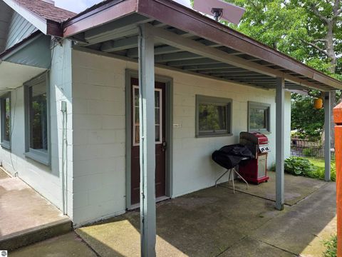 Tiny photo for 808 W Lake Street, Tawas City, MI 48763 (MLS # 1947395)