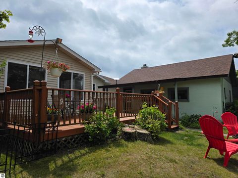 Tiny photo for 808 W Lake Street, Tawas City, MI 48763 (MLS # 1947395)