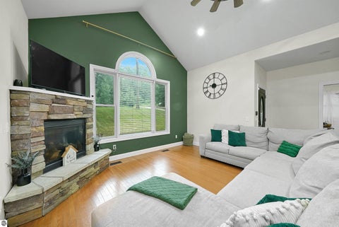 Tiny photo for 160 Hunters Ridge, Cadillac, MI 49601 (MLS # 1948185)