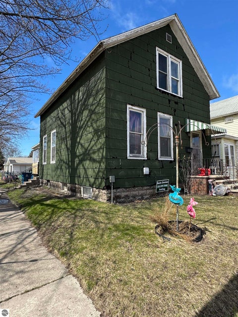 Photo of 616 Cypress Street, Manistee, MI 49660 (MLS # 1944843)
