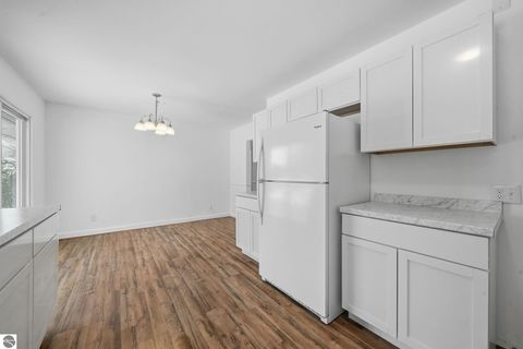 Tiny photo for 4032 Hearthside Drive, Traverse City, MI 49684 (MLS # 1941823)