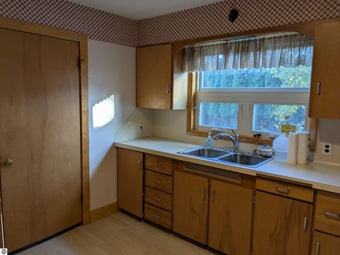 Tiny photo for 3223 Seaman Road, Mt Pleasant, MI 48858 (MLS # 1952020)