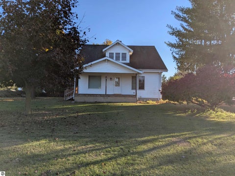 Tiny photo for 3223 Seaman Road, Mt Pleasant, MI 48858 (MLS # 1952020)