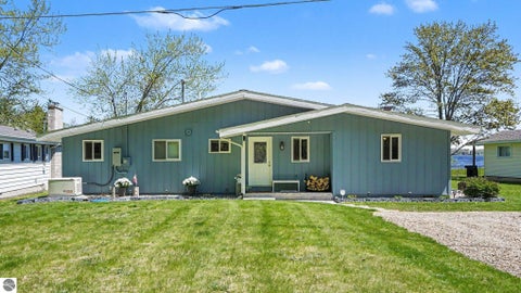 Tiny photo for 4440 Loon Lake Road, Hale, MI 48739 (MLS # 1945577)