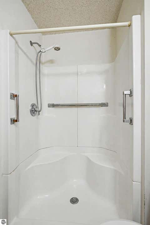 Tiny photo for 935 S Crawford Road, Mt Pleasant, MI 48858 (MLS # 1947712)