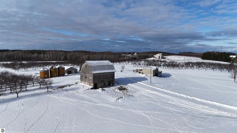 Tiny photo for 5221 N Overlook Road, Northport, MI 49670 (MLS # 1941388)