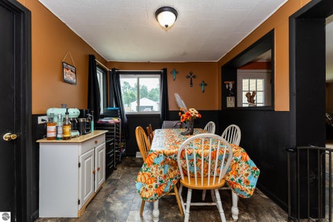 Tiny photo for 198 W Ohio Street, Farwell, MI 48622 (MLS # 1949339)