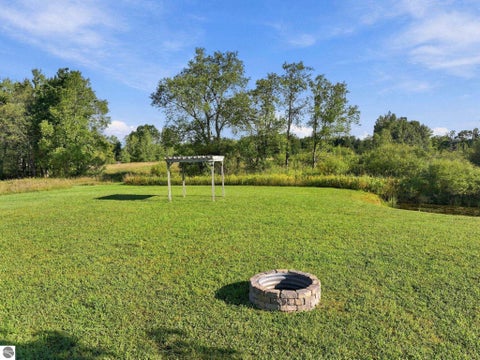 Tiny photo for 14398 15 Mile Road, Leroy, MI 49655 (MLS # 1950770)